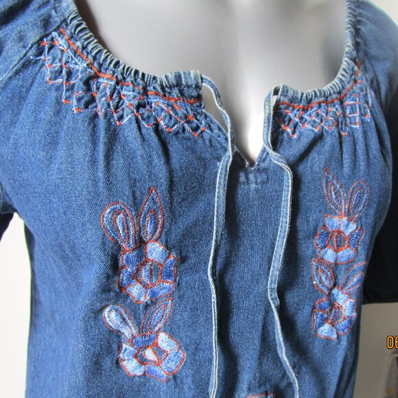 Boho scoop neck denim blouse with embroidery and drawstrings. No maker Size M - Picture 1 of 10